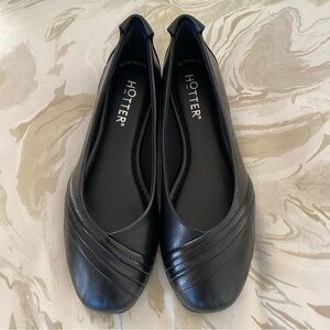 HOTTER London Black Robyn II Leather Casual Slip On Shoes US Size 7 NIB